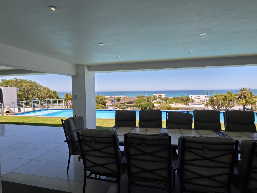5 Bedroom Property for Sale in Jeffreys Bay Central Eastern Cape